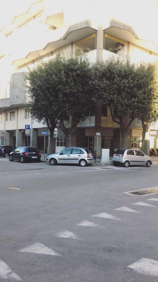 莱切L'Angolo Xxiv Maggio别墅 外观 照片